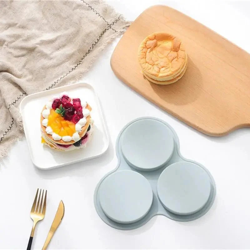 Silicone Egg Mould for Air Fryer, 3 Cavity Egg Moulds for Oven and Microwave, Air Fryer Accessories_03