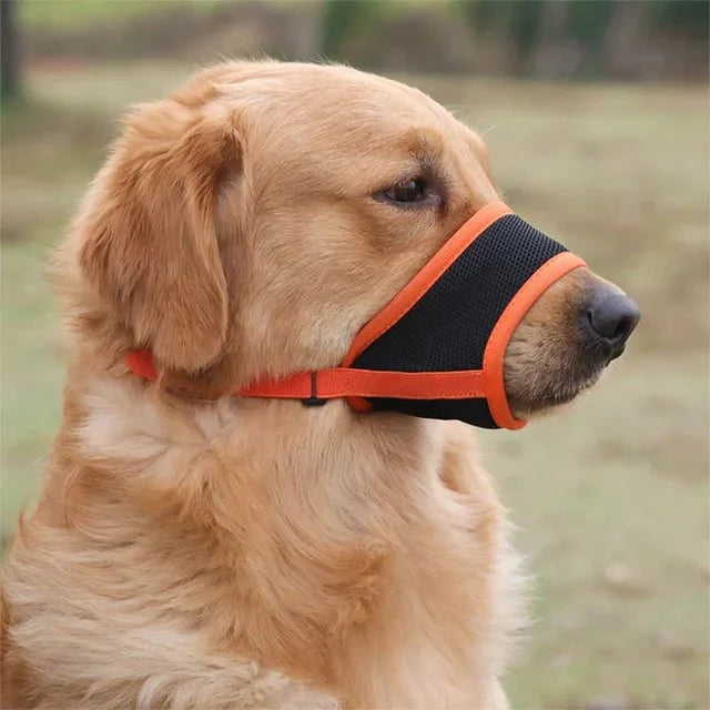 Soft Dog Muzzle, Adjustable Breathable Muzzle for Dogs, Dog Muzzle for Small Dogs and Large Breeds on Walks