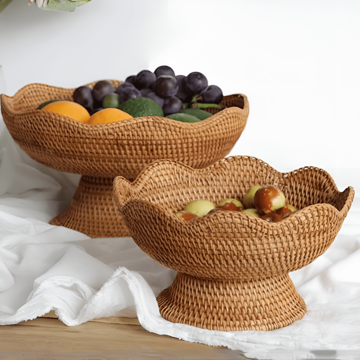 Wicker Basket, Rattan Fruit Basket for Kitchen, Handcrafted Woven Storage Basket for Fruit and Bread